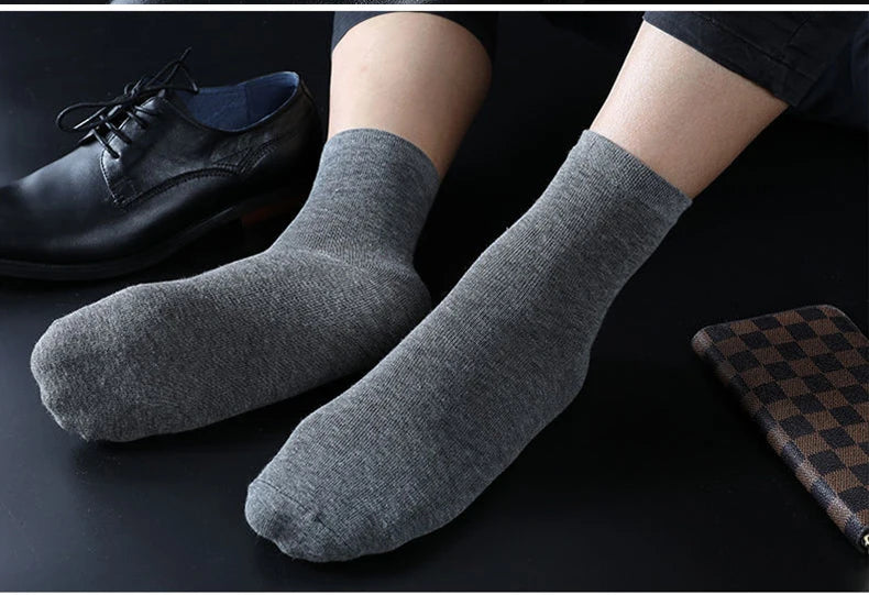 HSS 2024 High Quality Casual Men's Business Socks Summer Winter Cotton Socks Quick Drying Black White Long Sock Plus Size US7-14