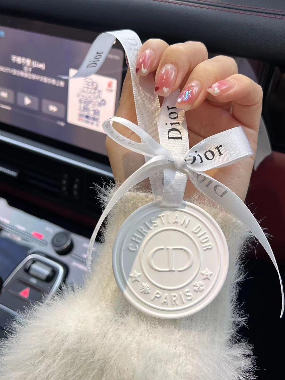 car/closet pendant - Dior Bathroom Accessories | Aleppo Gift UAE