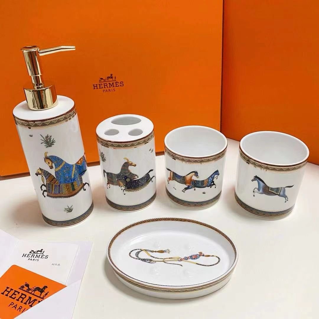 bathroom set of five - Hermes Bathroom Accessories | Aleppo Gift UAE