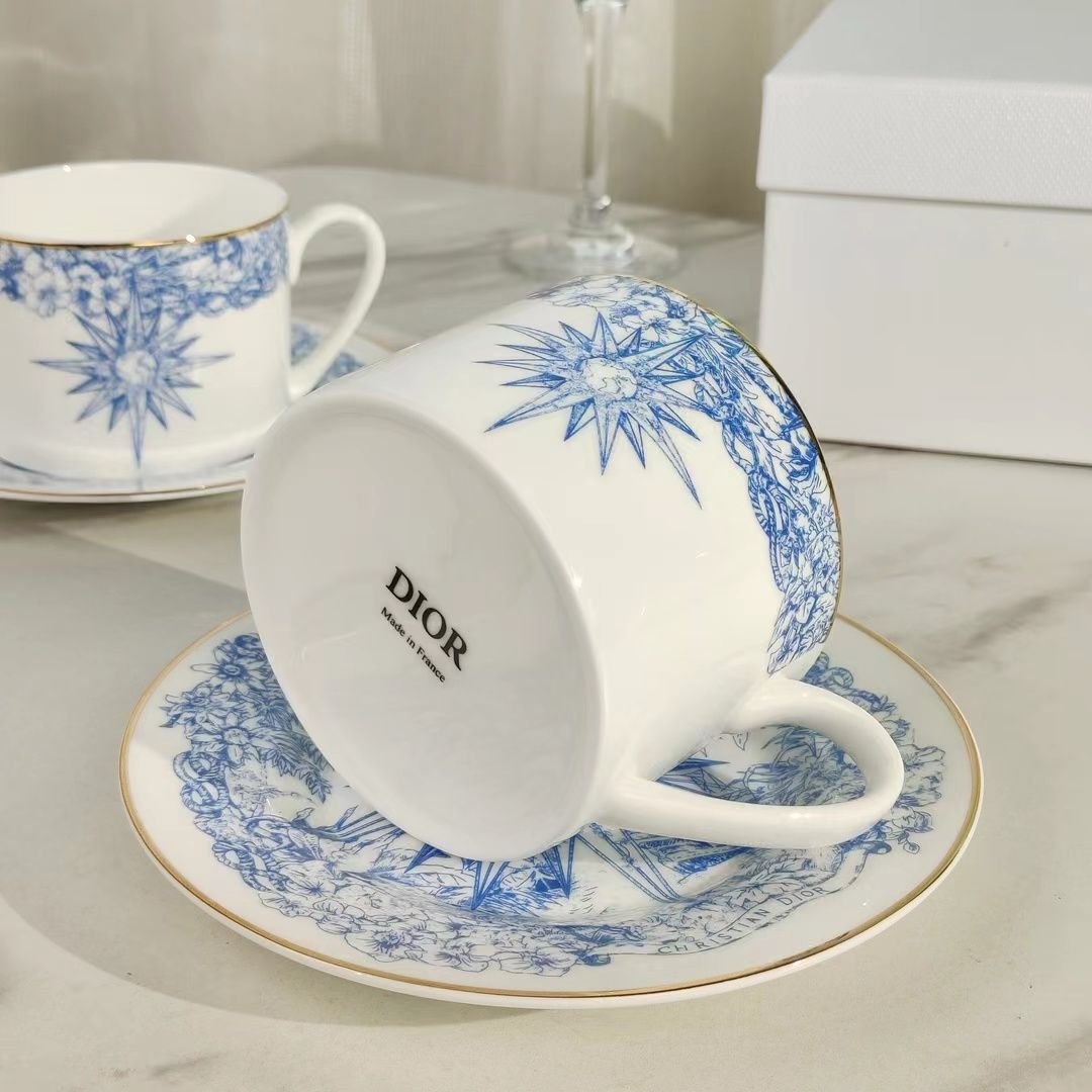 tea cups - Image 2 of 3