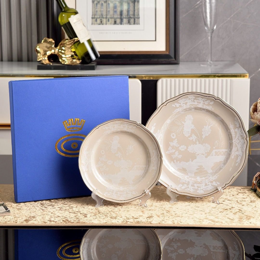 Ginori Plates set of two in meringa color Plates - Ginori Plates | Aleppo Gift UAE
