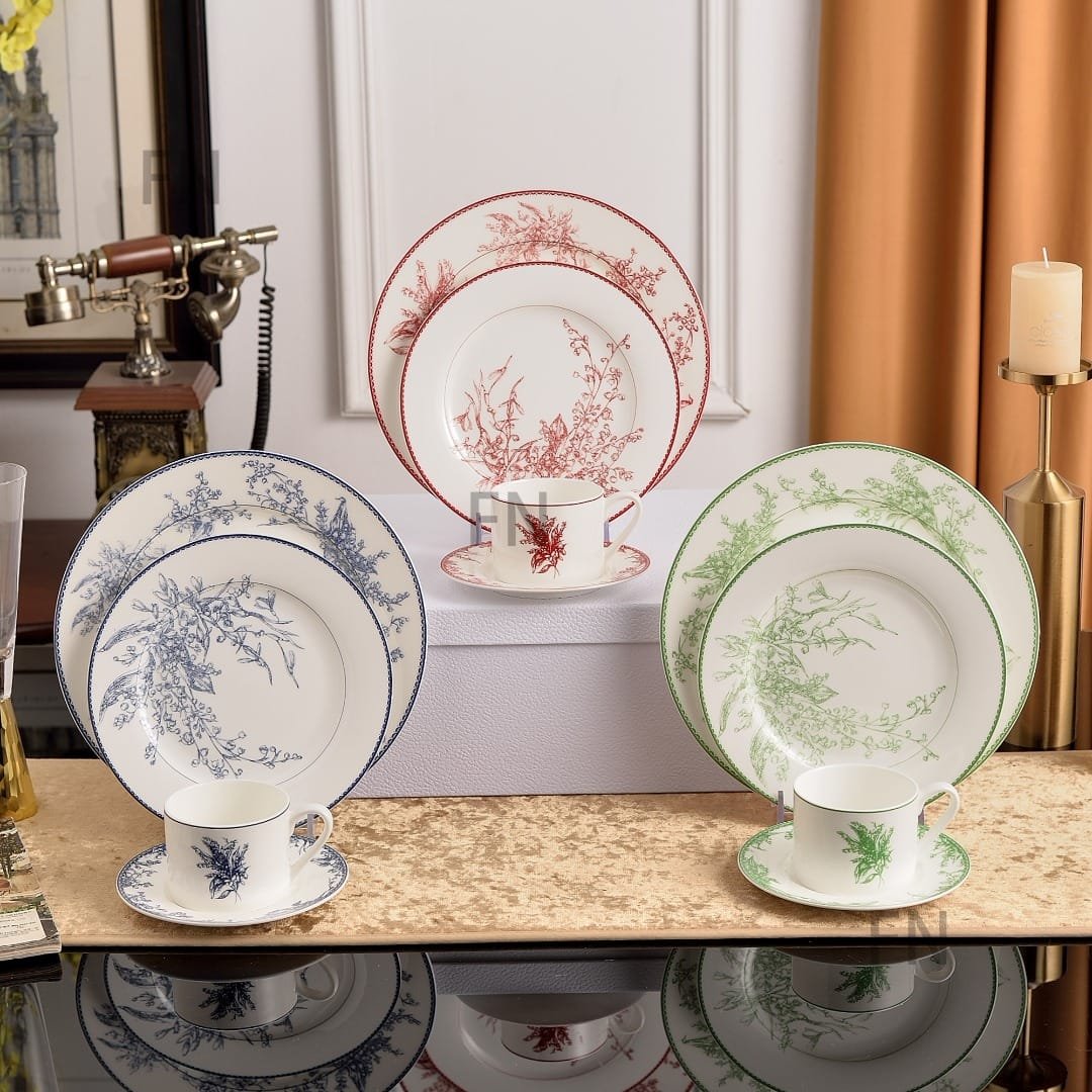 set of two plates - Dior Plates | Buy Online in UAE