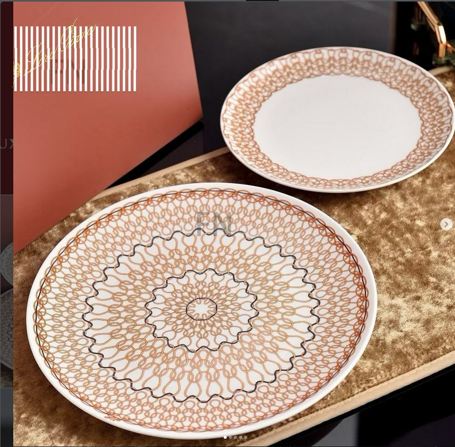 Loro Piana set of two plates 20cm and 27 cm - Loro Piana Plates | Aleppo Gift UAE