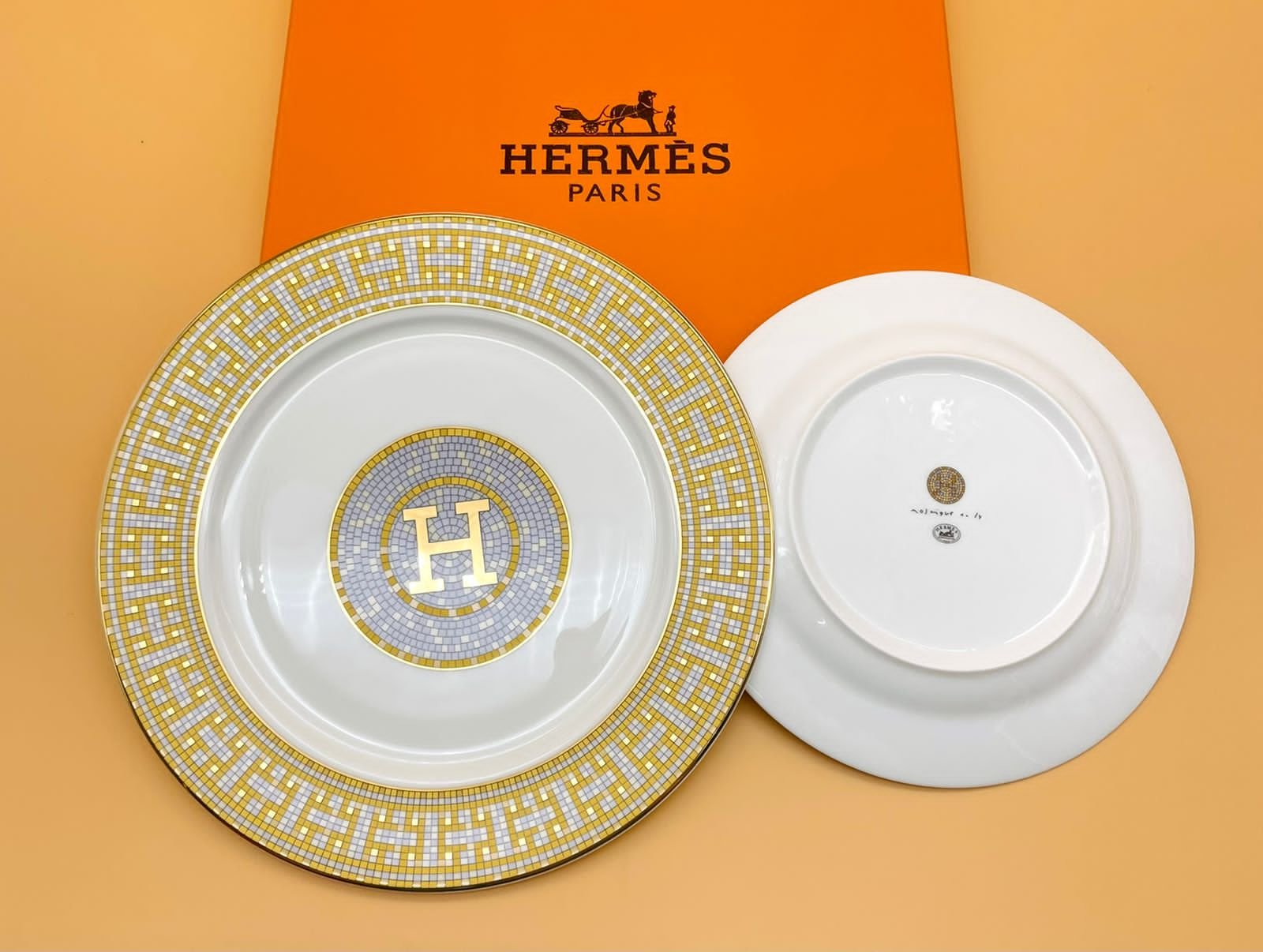 Plates set of 2 golden color from Hermes - Hermes Kitchen and Dining | Aleppo Gift UAE
