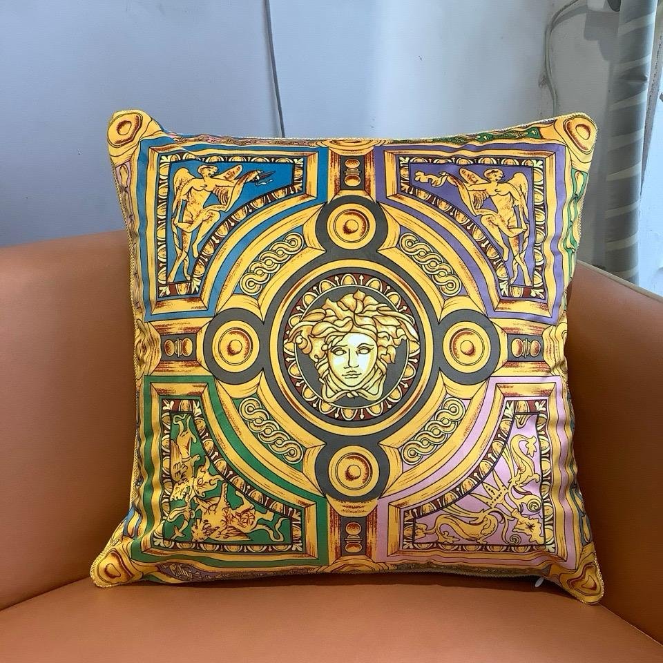 High-end Velvet cushion - Other Brand Antiques | Aleppo Gift UAE