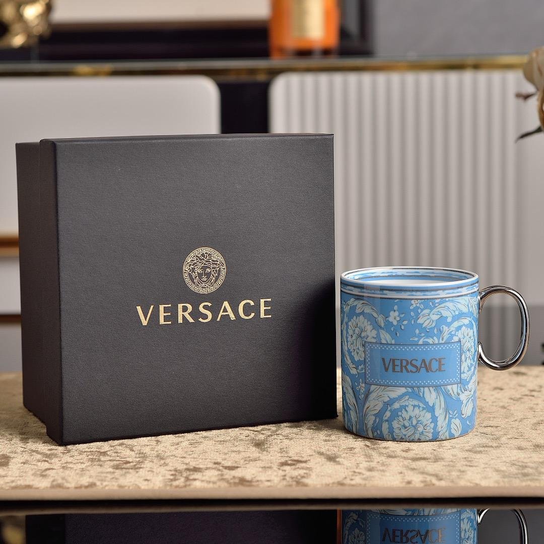 Versace Barocco mug - Image 4 of 4