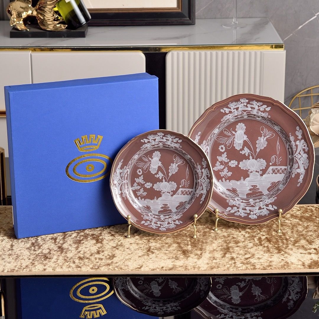 Ginori Plates set of two in  Castagna color - Ginori Plates | Buy Online in UAE